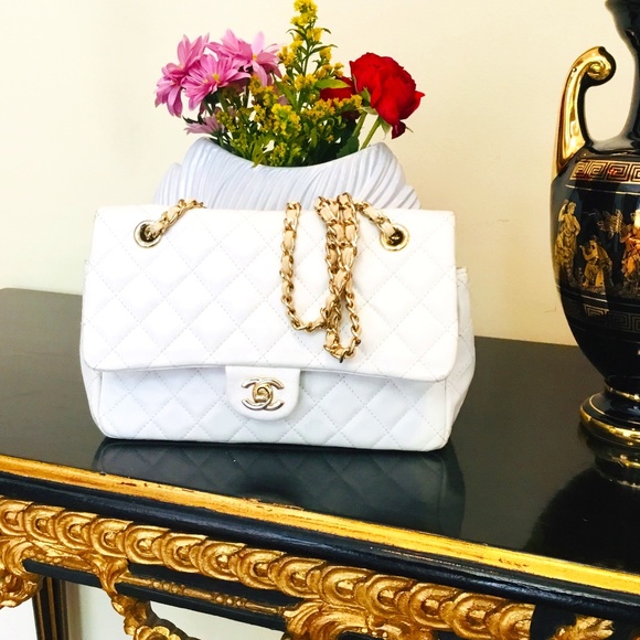 CHANEL Handbags - Chanel 2.55 Vintage.